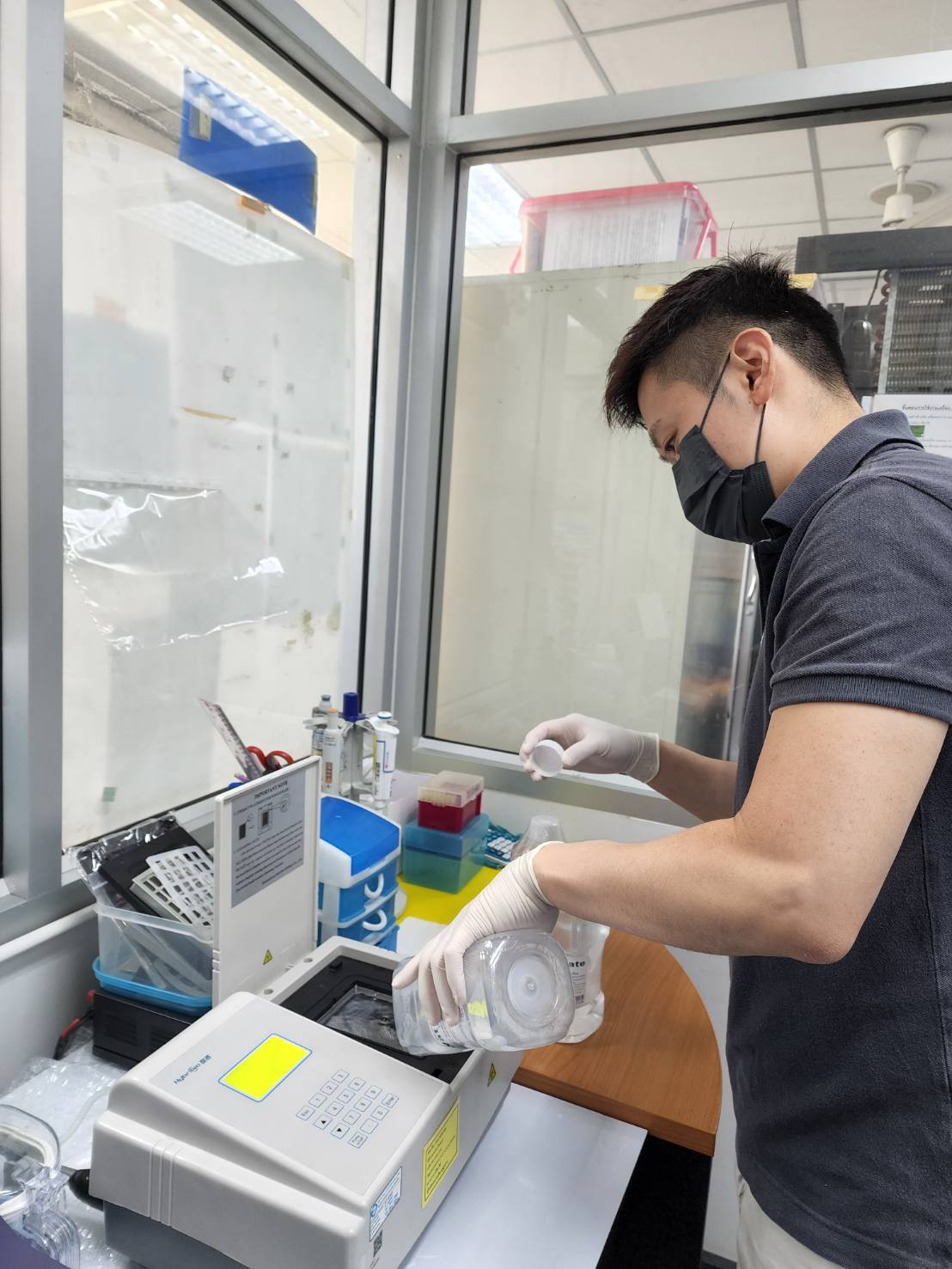 บริษัทเฟิร์สลี่เทค และบริษัท Hong Kong Hibribio ลงพื้นที่เพื่อติดตามการ ...